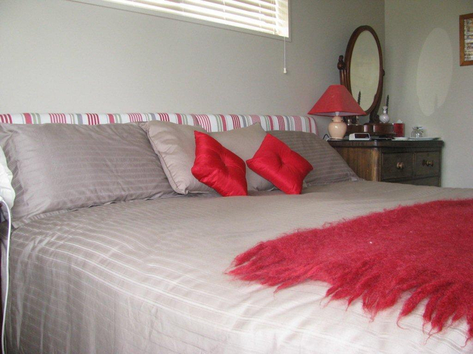 Bedroom 2, Cricklewood House Bed & Breakfast, Ashburton