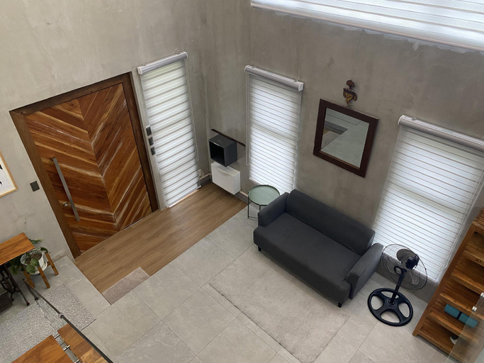 Others 4, Cozy, Romantic Loft (with Private Onsen), Amadeo
