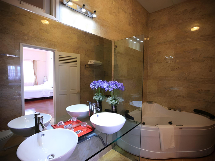 Bathroom 4, Dalat Terrasse Des Roses Villa, Đà Lạt