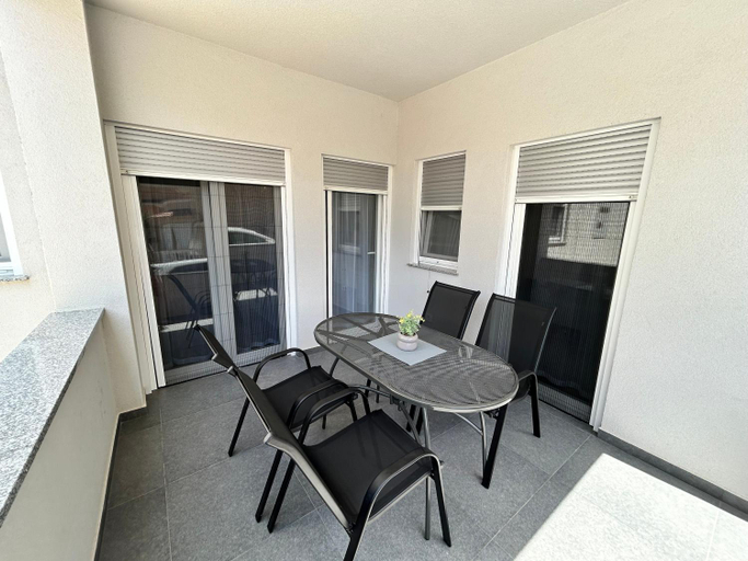 Others 4, Apartments Dobrenic, Vodice