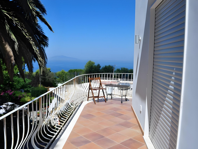 Others 5, B&B Il Sogno, Napoli
