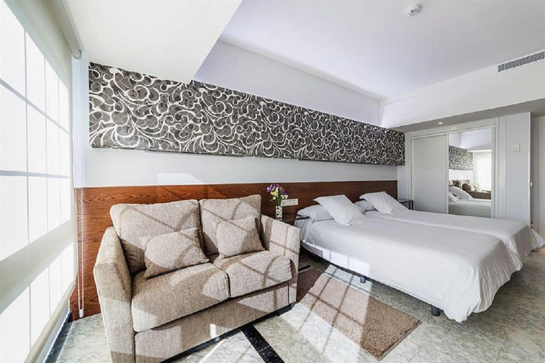 Bedroom 3, Hotel Avenida, Guipúzcoa