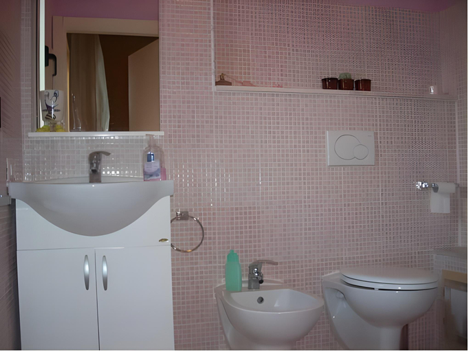 Bathroom 3, Sa Rosa e su Trapperi, Olbia-Tempio