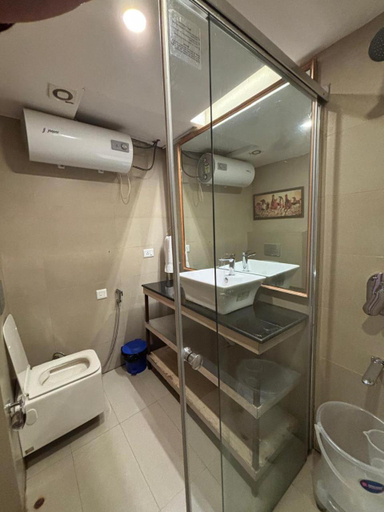 Bathroom 3, Hotel Bob's N Barley, Kangra