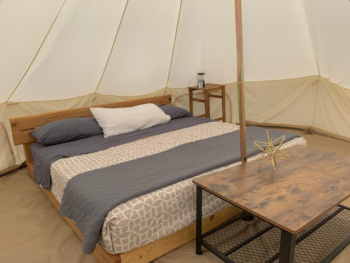 Bedroom, Zion View Camping, Mohave