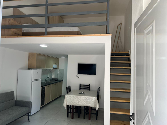 Others 5, Apartamente me qera Golem, Kavajës