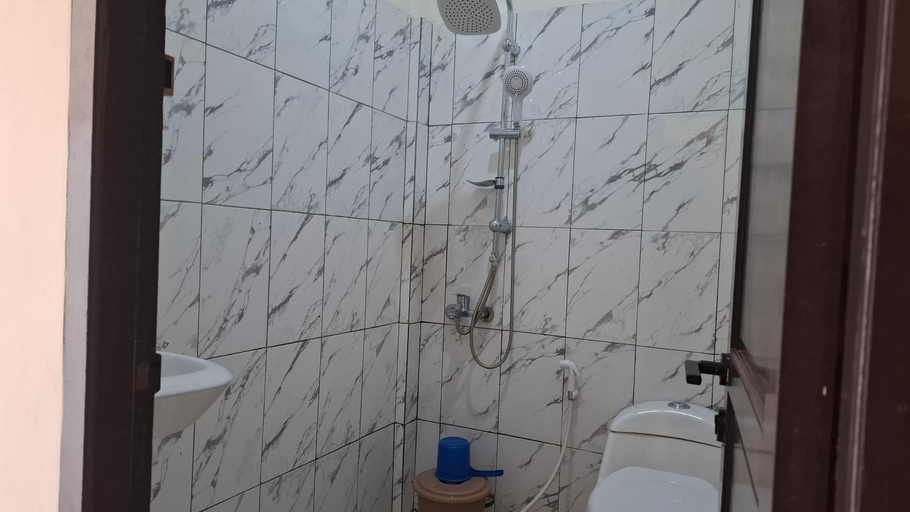 Bathroom 3, Homestay Sa'adah, Banjar