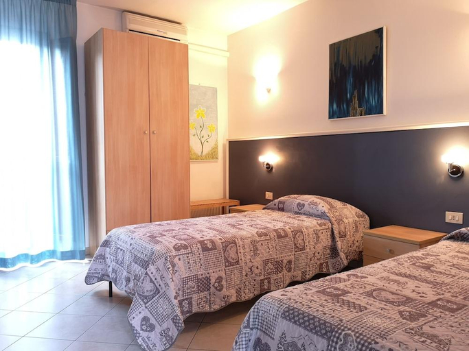 Bedroom 2, Torino Guest House, Torino