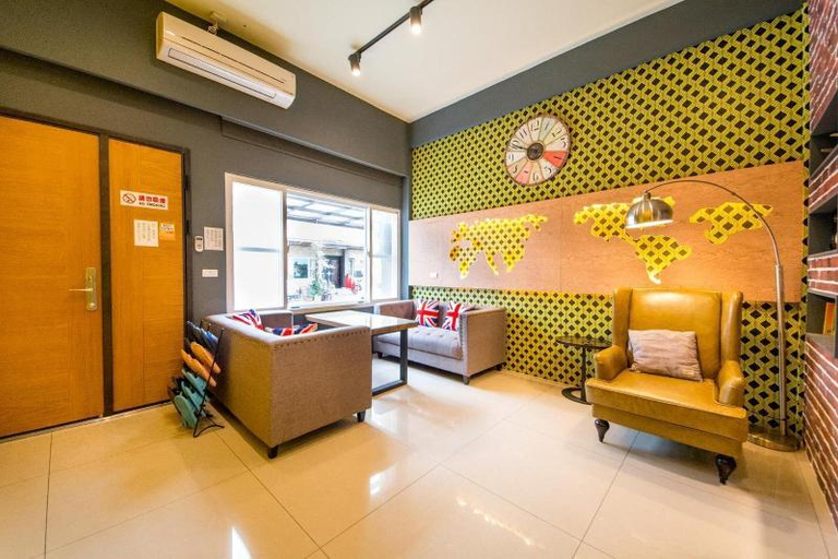 Public Area, Tony's house, Yilan