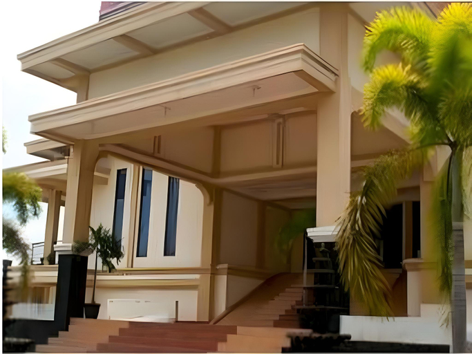 Exterior view 3, King Hotel, Kulon Progo