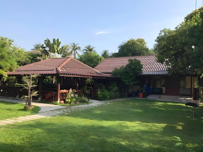 Public Area 2, Lychee garden resort, Bang Khon Ti