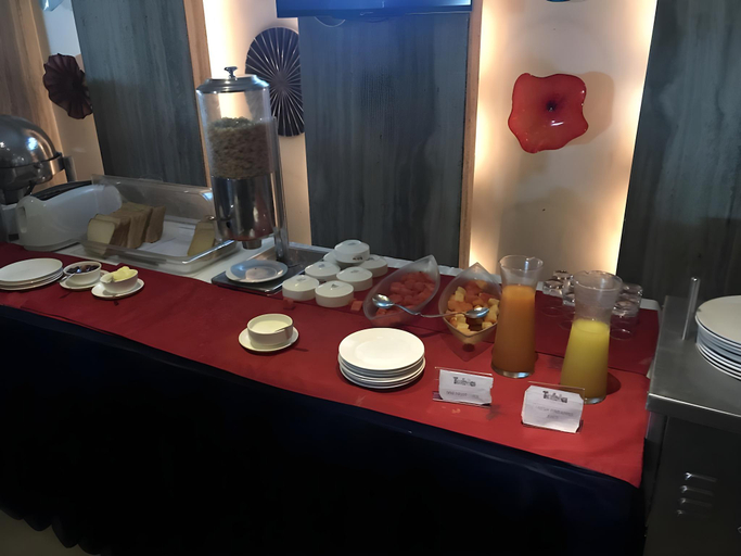 Food & Drinks 5, Hemaadri Grand, Hyderabad