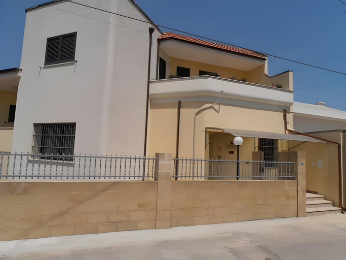 Exterior & Views 2, Casa Del Sole Relax Room, Lecce
