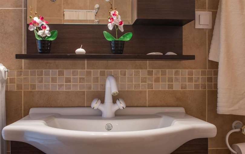 Bathroom 3, apartments-michalis, Central Macedonia