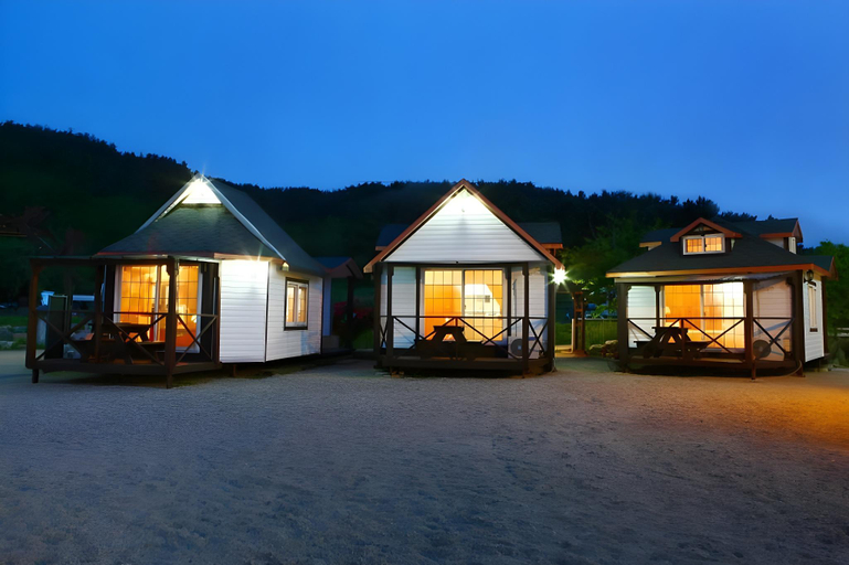 Others 3, Aquamarine Pension, Pohang