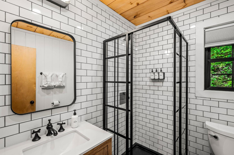 Bathroom 3, 5 Cabins In Gburg Sleeps 16 Firepit & Games, Sevier