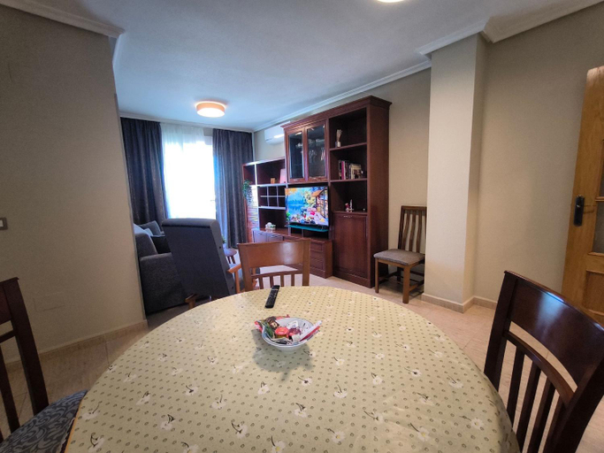 Others 4, Comfortable Apartment in Excellent Location, Alicante