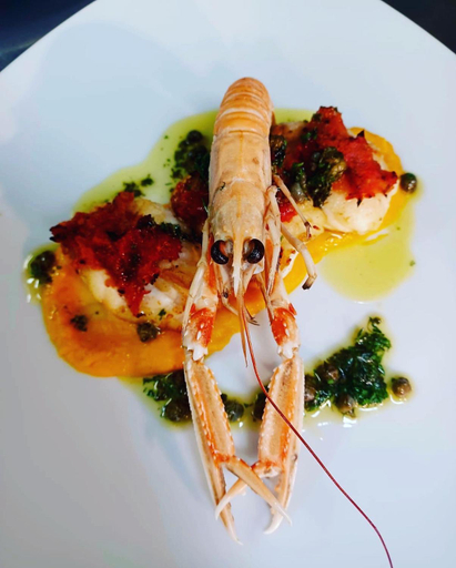 Food & Drinks 5, Ashes Seafood Restaurant Accommodation