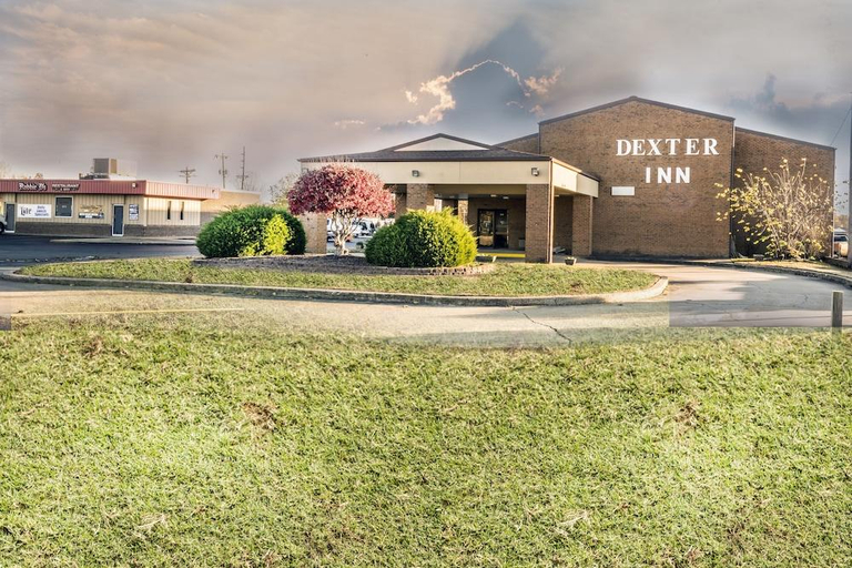 Exterior & Views 2, Dexter Inn, Stoddard