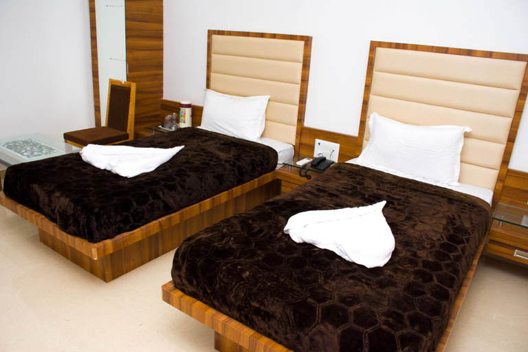 Others 2, Hotel Caravan, Patan