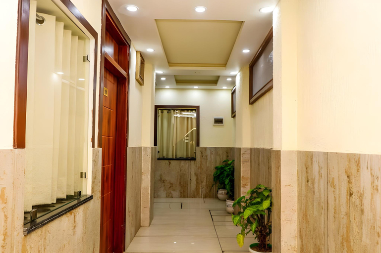 Public Area, Hotel 4 Seasons Restaurant & Cafe, Dehradun
