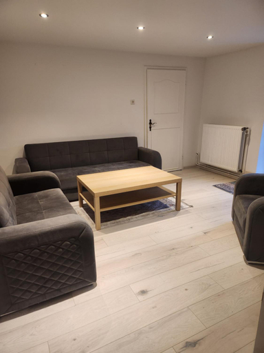 Others 5, Cosy House, Capellen