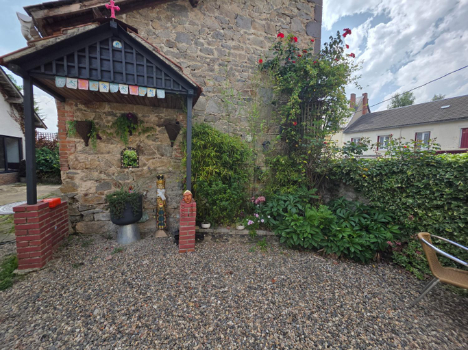 Exterior & Views 1, Chez Kahina ancien hotel Robert, Puy-de-Dôme