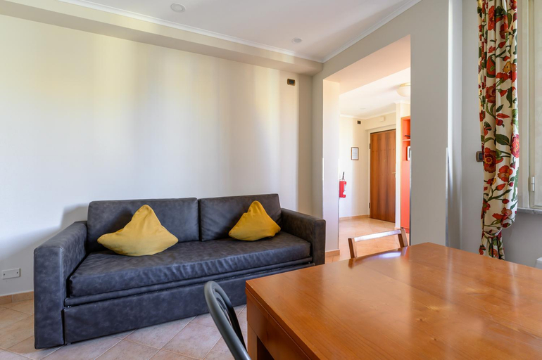 Others 5, Crosti Apartments, Roma