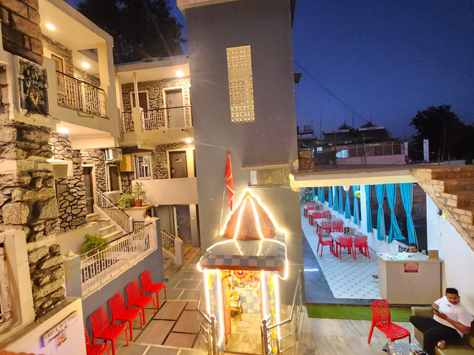 Food & Drinks 4, Hotel Mamta Palace, 500 meters from nakki lake, Sirohi