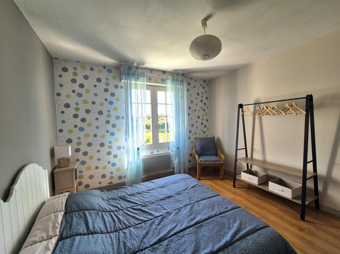 Bedroom 2, Holiday Home in Port-Blanc near Sandy Beaches, Côtes-d'Armor
