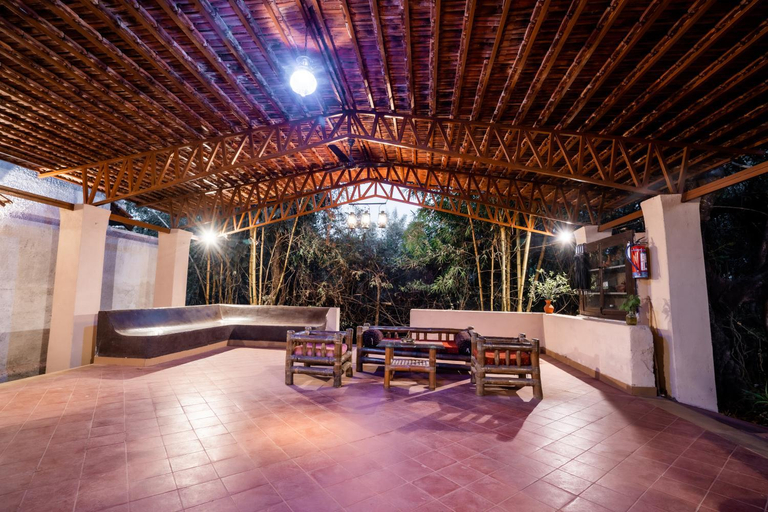 Public Area 3, Mahua Vann Pench, Seoni