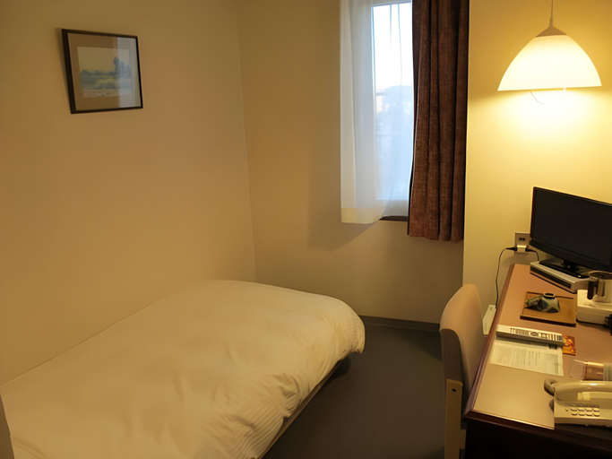Bedroom 2, Fukui Palace Inn, Fukui