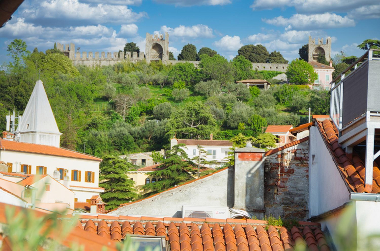 Others 2, Piranum Guesthouse with terrace, Piran