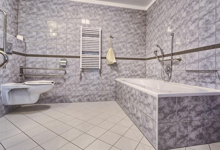 Bathroom 5, Hotel Babylon, Liberec