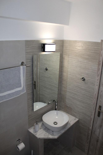 Bathroom 3, Zeus Hotel Ireon, North Aegean