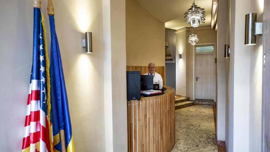 Others 5, The Cozy Nest with Balcony by Pretty Apartments, Municipiul Bucuresti
