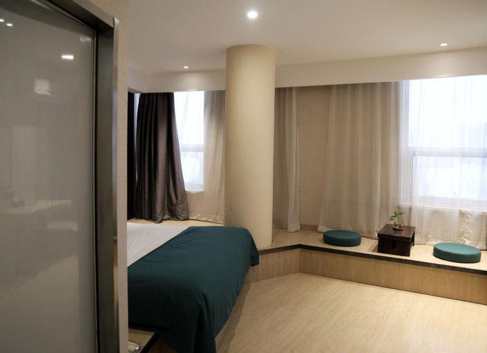 Bedroom 2, UP and IN Hotel Shandong Rizhao Wulian Square, Rizhao