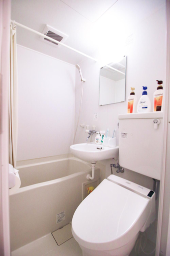 Bathroom, Uhome Kanda Hotel, Chiyoda