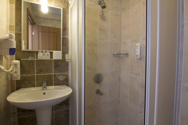 Bathroom 4, Belcekum Beach Hotel, Fethiye