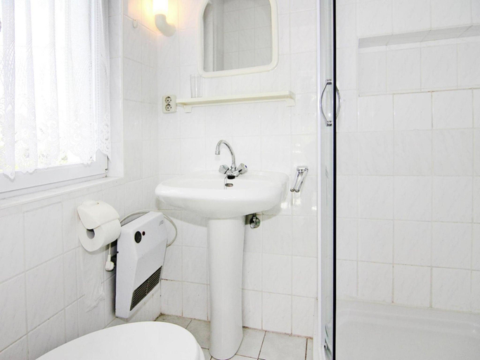 Bathroom, Gemutlicher Bungalow in Freest, Vorpommern-Greifswald