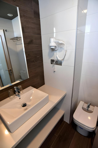 Bathroom 4, TC Hotel Dona Luisa, Las Palmas