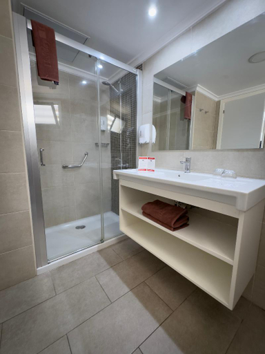 Bathroom 5, Holiday Club Jardin Amadores, Las Palmas