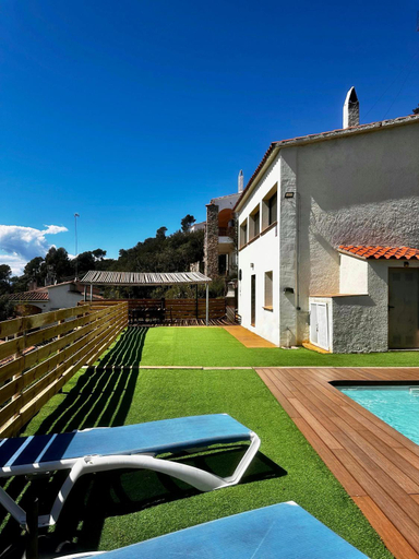 Sport & Beauty 2, Casa Maju - Private pool with mountain views, Girona