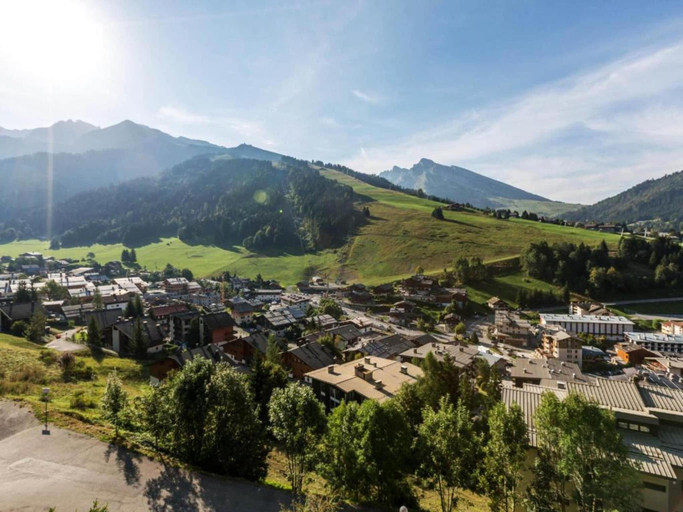 Others 5, Chalet in La Clusaz with Pool Spa, Haute-Savoie
