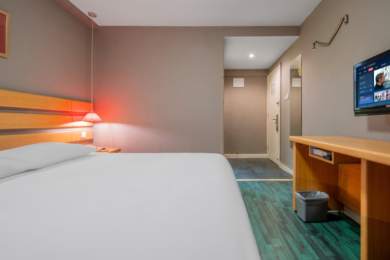 Bedroom 2, Home Inn Baoding Railway Station East Square Jianhua Street, Baoding
