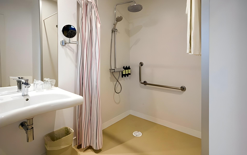 Bathroom 4, Hotel Roma, Lisbon