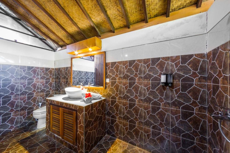 Bathroom 4, OASIS, Karangasem