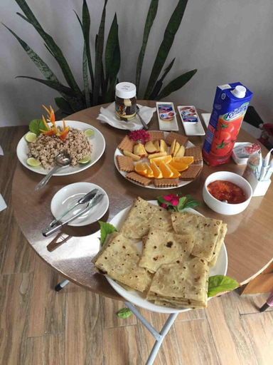 Food & Drinks 4, Bambukeyo Villa