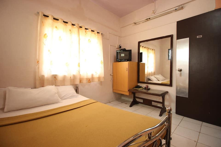 Bedroom, HOTEL HILL VIEW, Palghar