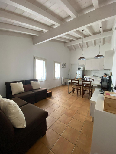 Others 5, Agriturismo I Mischi, Verona